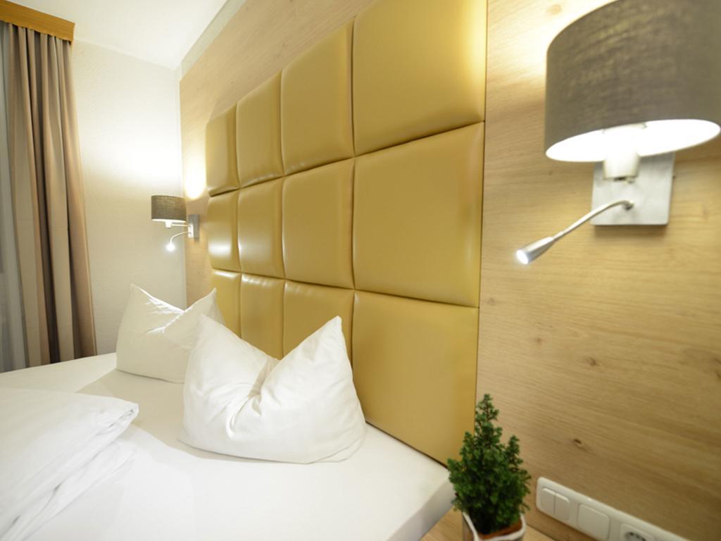 Land-Gut Hotel Zum Loewen Garni Marktheidenfeld Chambre photo